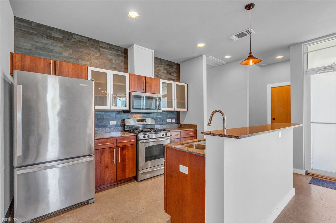 5325 Sendero Hills Pkwy - Photo 2 of 9