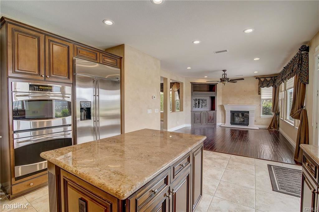 27565 Homestead Rd - Photo 2 of 10