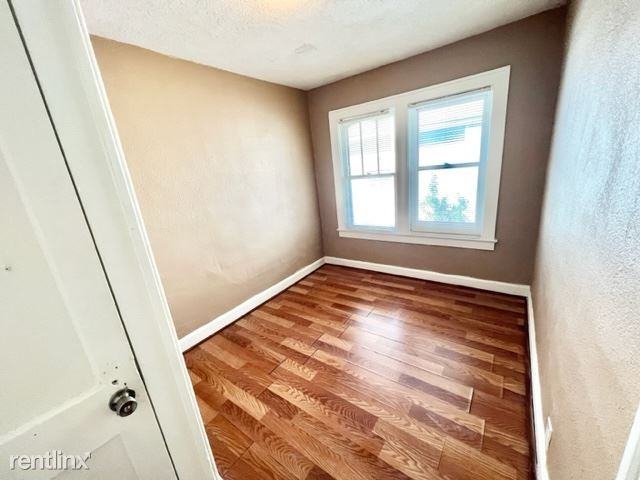 807 S Ash Ave - Photo 3 of 10