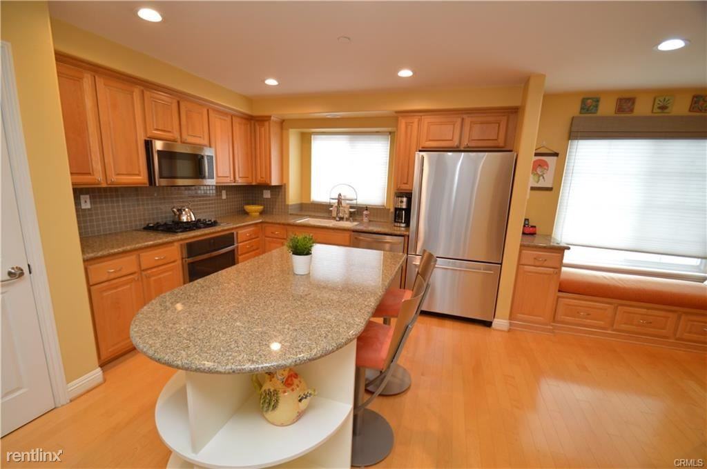 4130 W Kling St - Photo 3 of 10