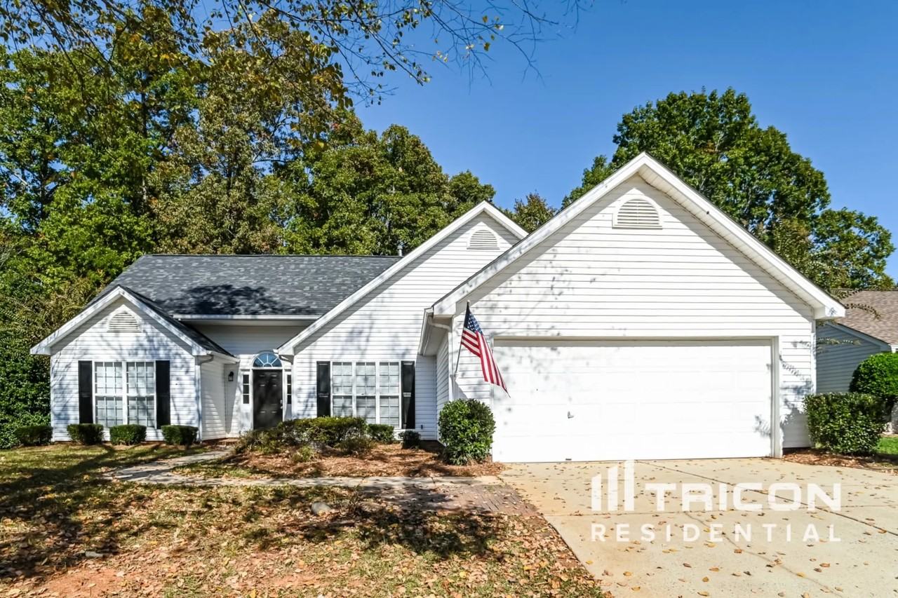 11837 Silvercrest Dr, Charlotte, NC 28215 4 Bedroom House for 1,919