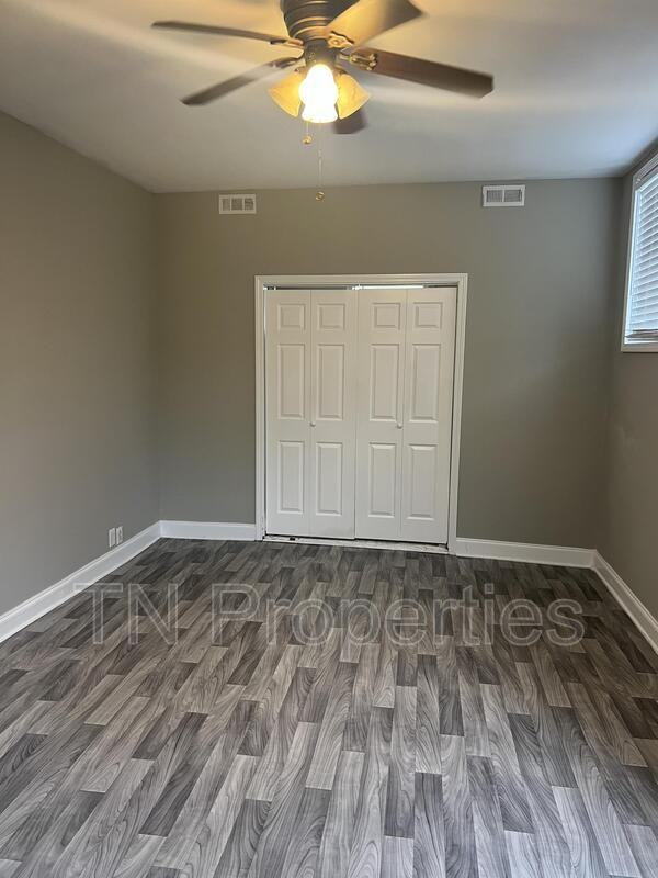 1135 Tuckahoe Dr - Photo 2 of 8