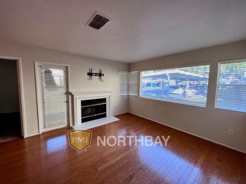 2915 N Texas St, Fairfield, CA 94533 - Photo 3 of 23