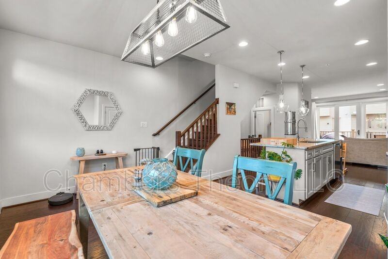 5136 Randolph Rd - Photo 7 of 34