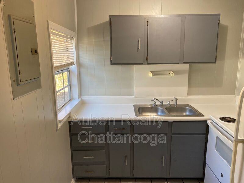 1512 Wilson Rd #A - Photo 5 of 11