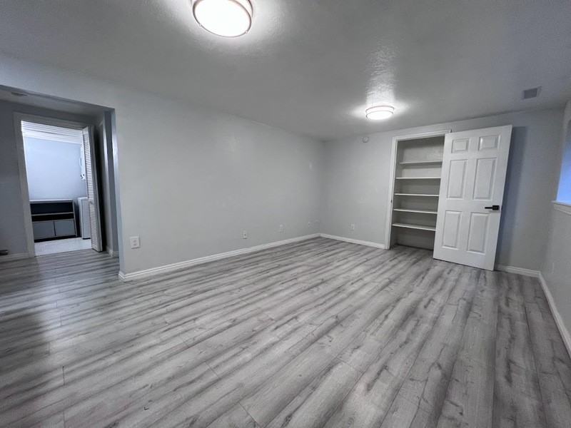 391 Ws Street - Photo 3 of 15