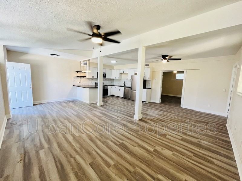 427 18th Ave N #S - Photo 3 of 17