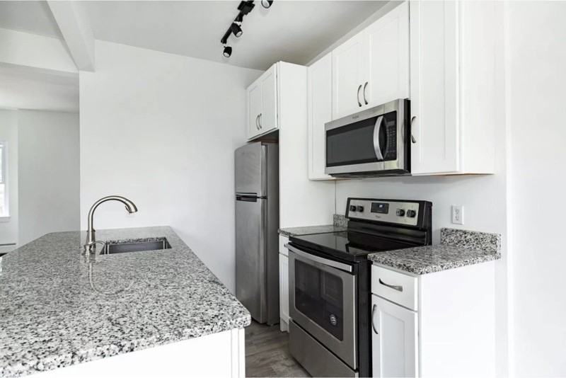 144 Union St - Photo 6 of 10