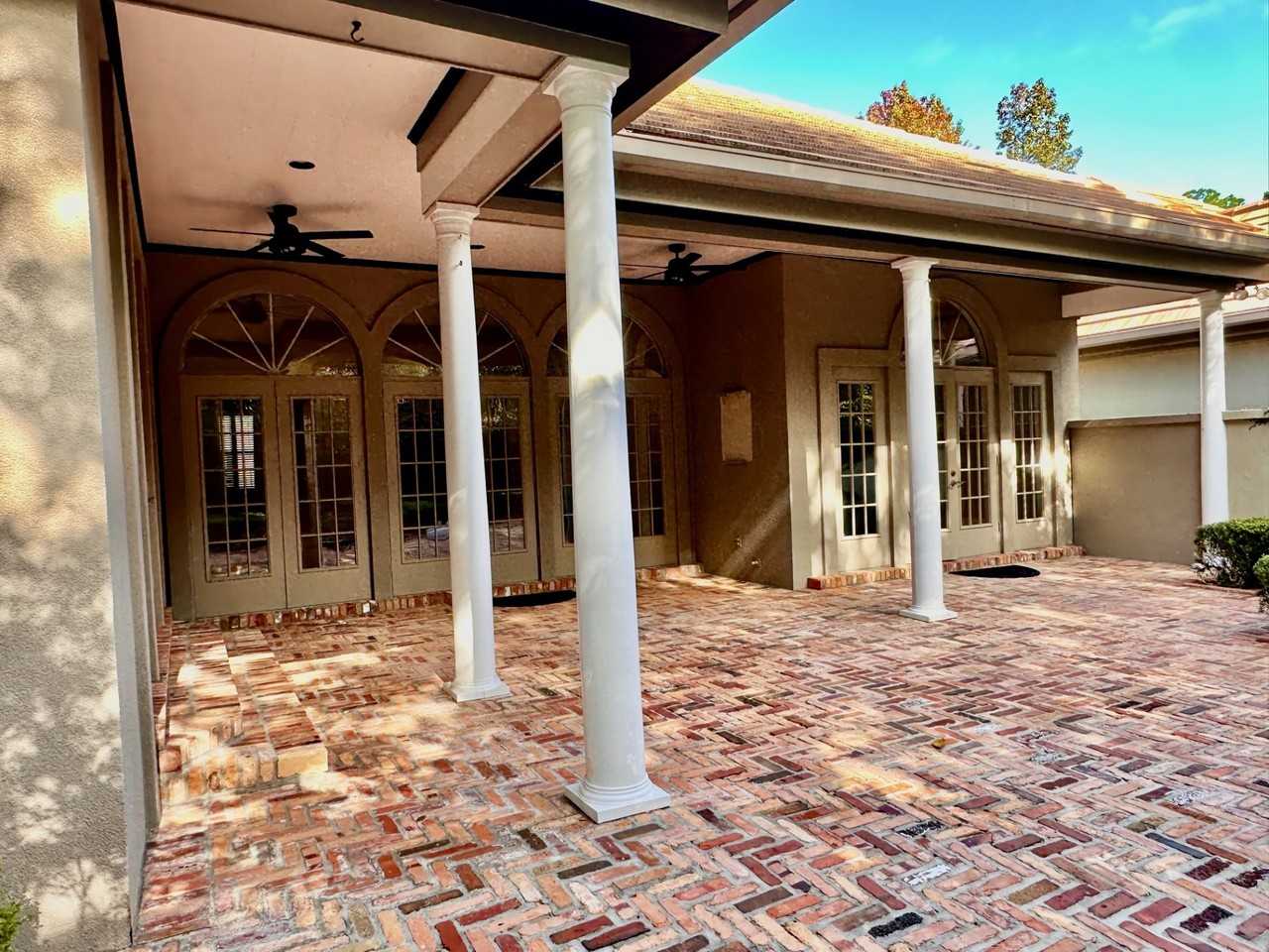 6723 Linford Ln - Photo 2 of 35