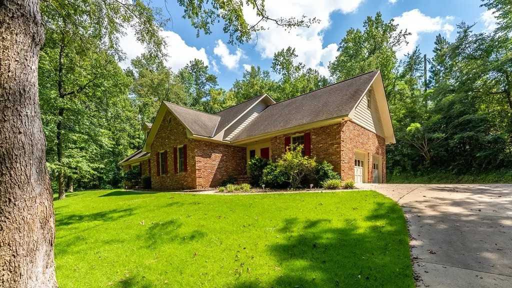 5005 Stoney Brooke Dr - Photo 2 of 40