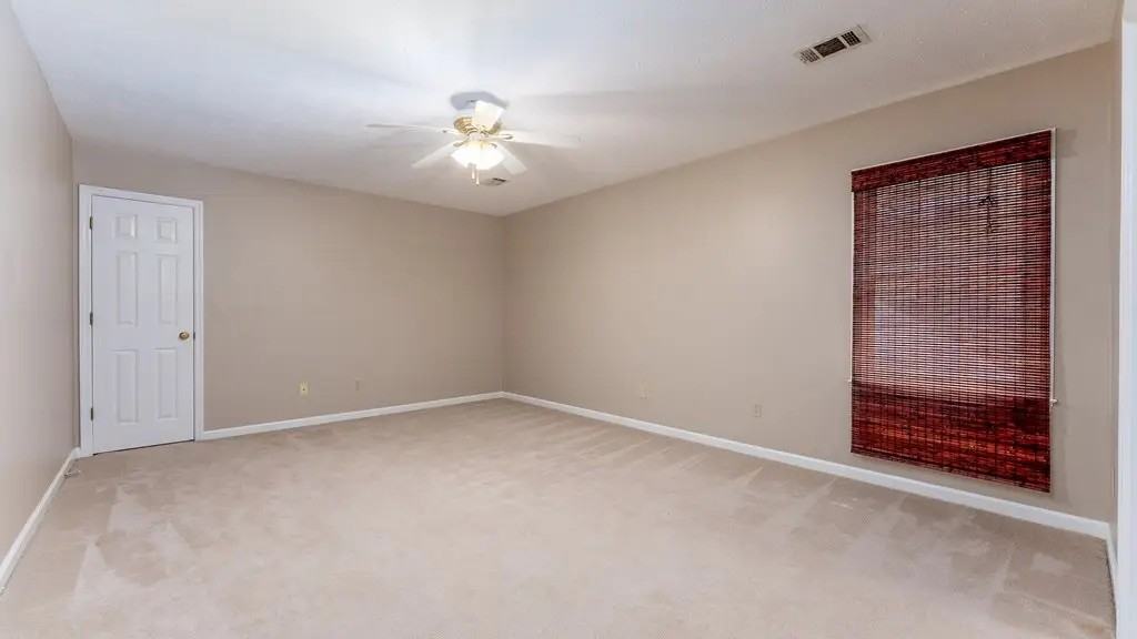 5005 Stoney Brooke Dr - Photo 3 of 40