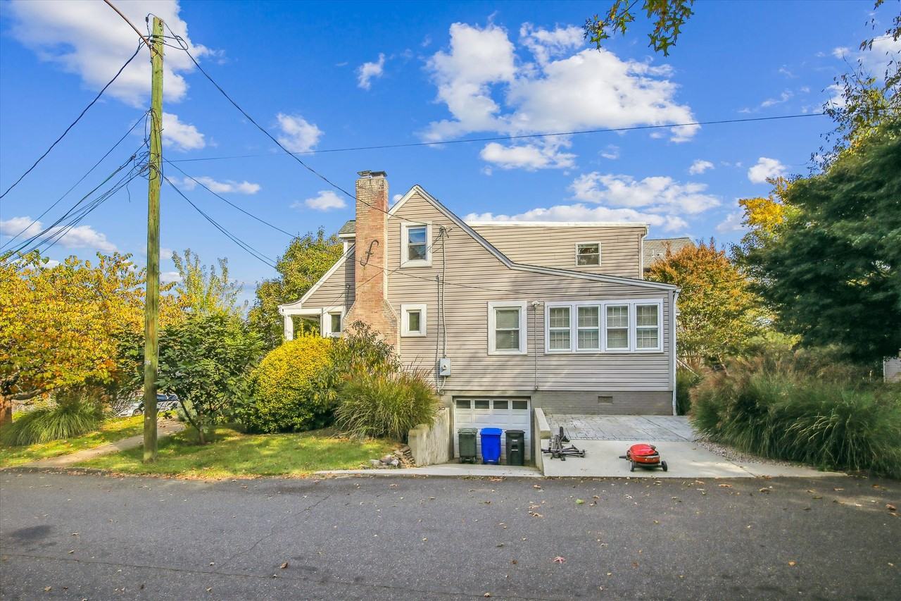 1114 21st St S - Photo 6 of 40