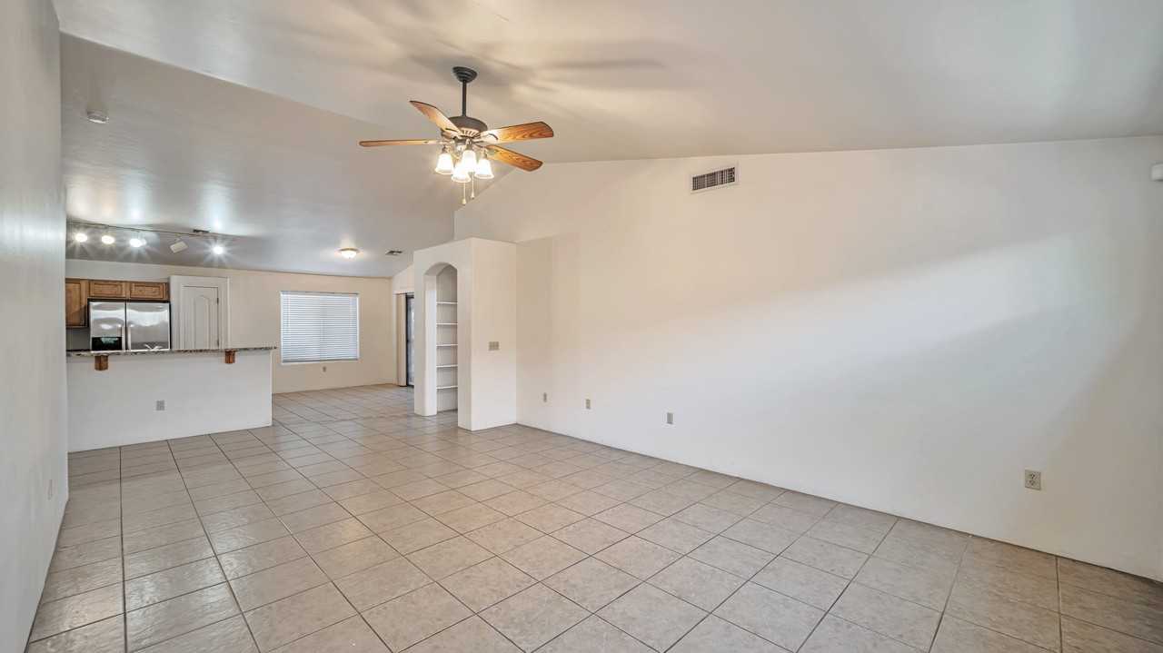 2252 W Silver River Way - Photo 4 of 25