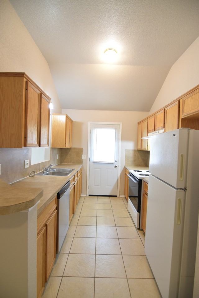 4001 Eula Bea Ct - Photo 3 of 20