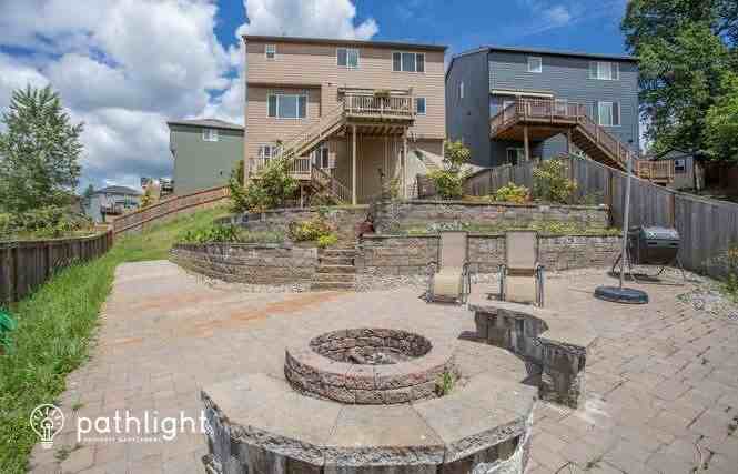 2101 Ne 157th Cir - Photo 2 of 3