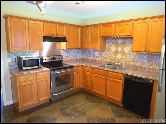 1840 Milestone Dr - Photo 3 of 22