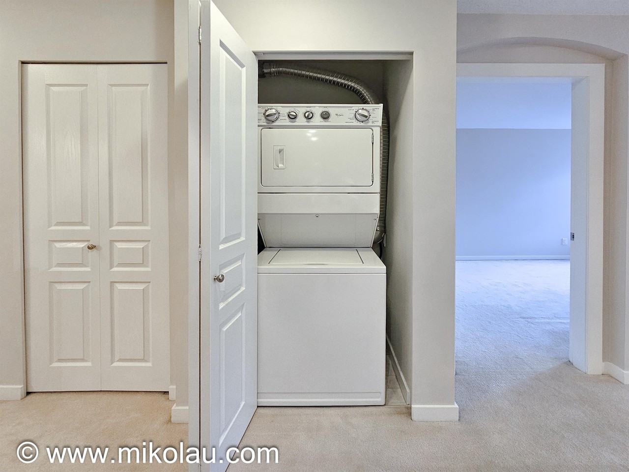 4728 Brentwood Drive - 309 - 1 #1 - Photo 3 of 23