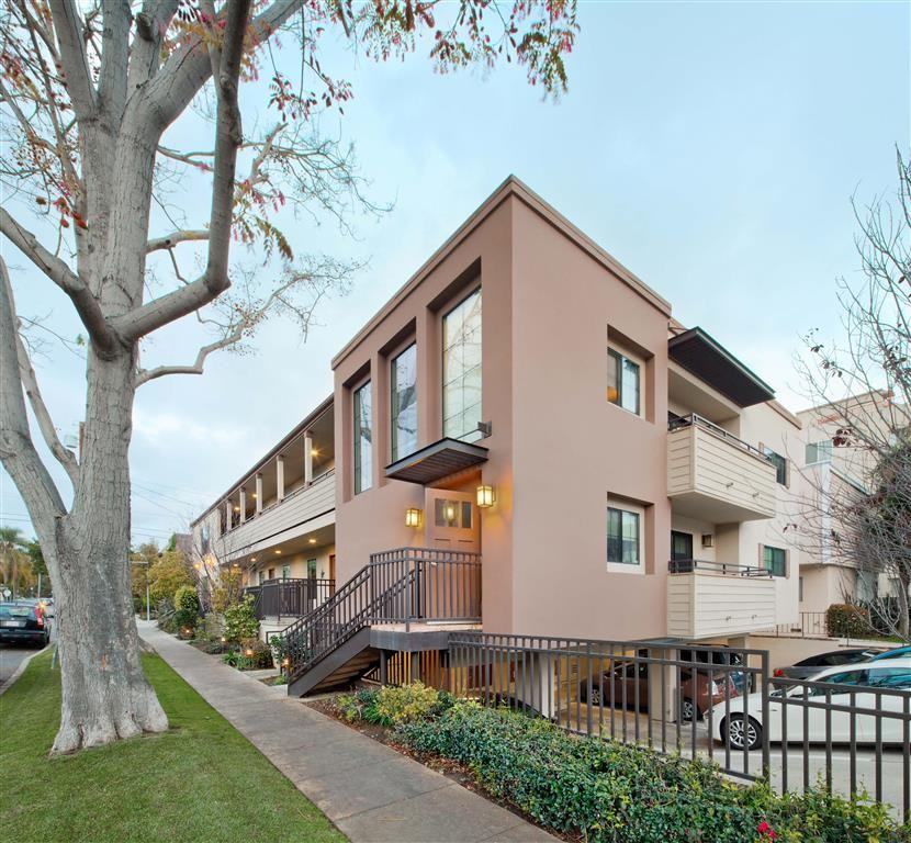 Luxe West - Photo 2 of 23