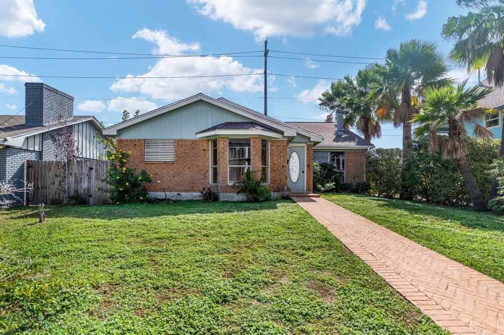 11 S Shore Dr - Photo 3 of 18
