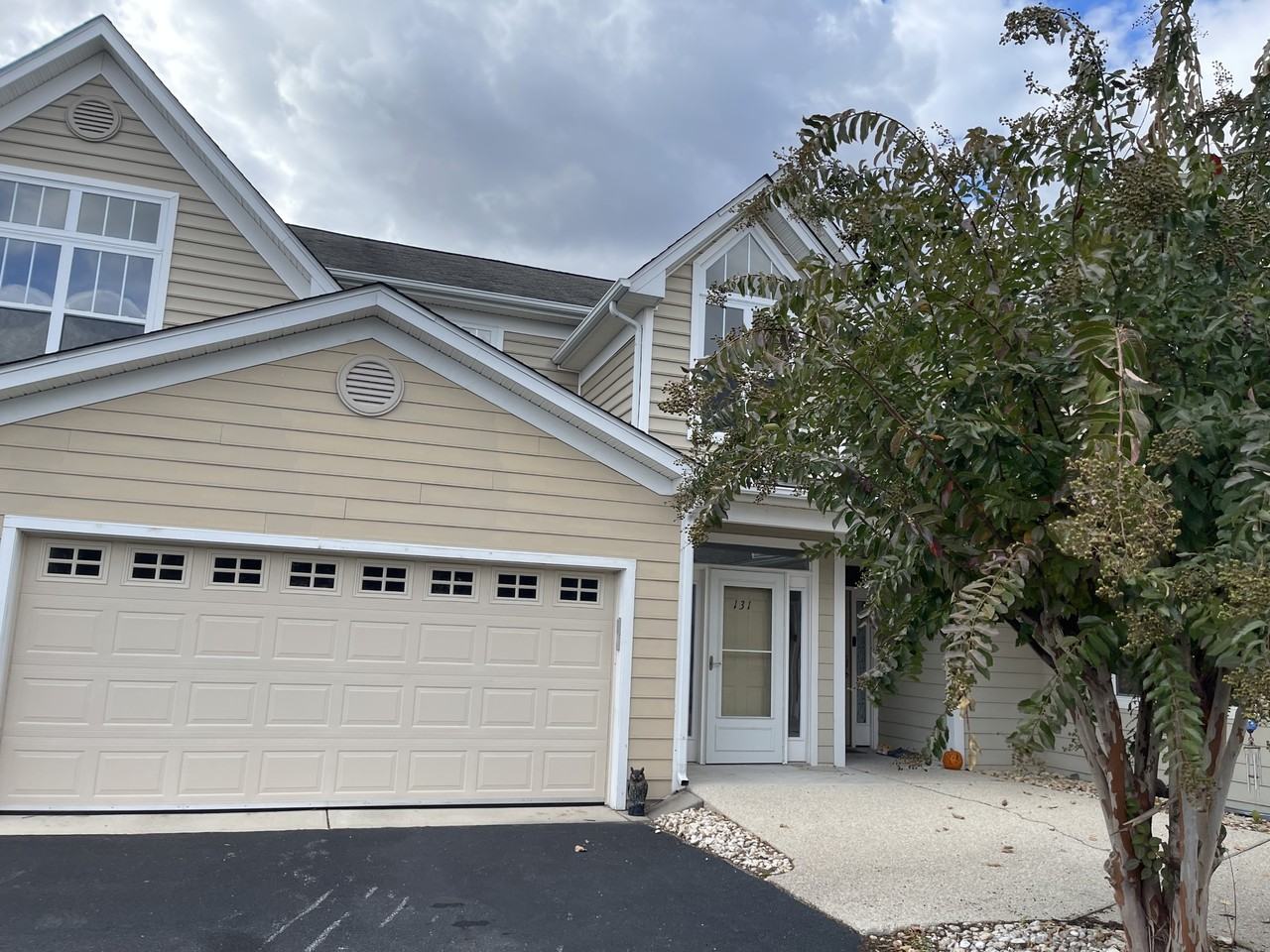 131 Barksdale Ct #1604D - Photo 2 of 17