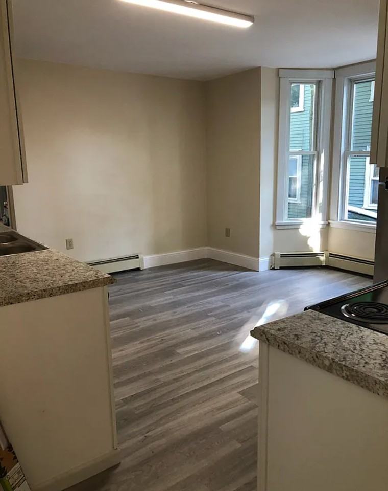 27 Fremont St #NA - Photo 3 of 8