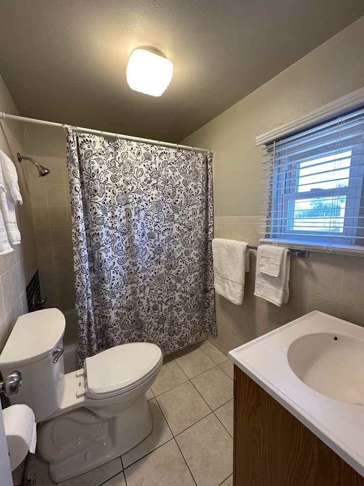 19 1/2 E Tyler St #NA - Photo 2 of 10