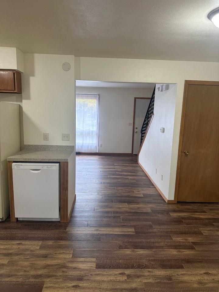 207 River Ln - Photo 3 of 26