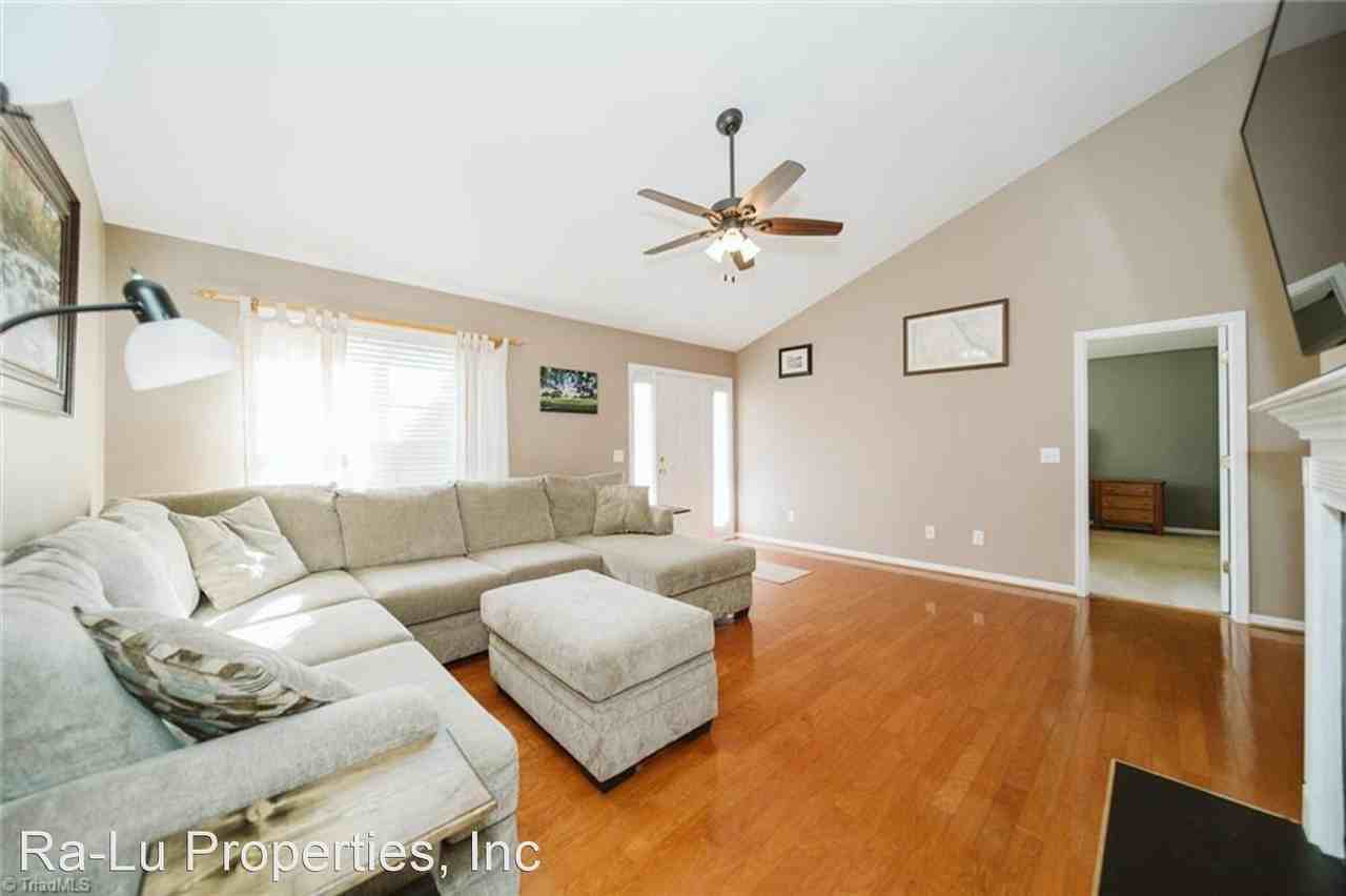 6942 Channel Forest Rd - Photo 2 of 14