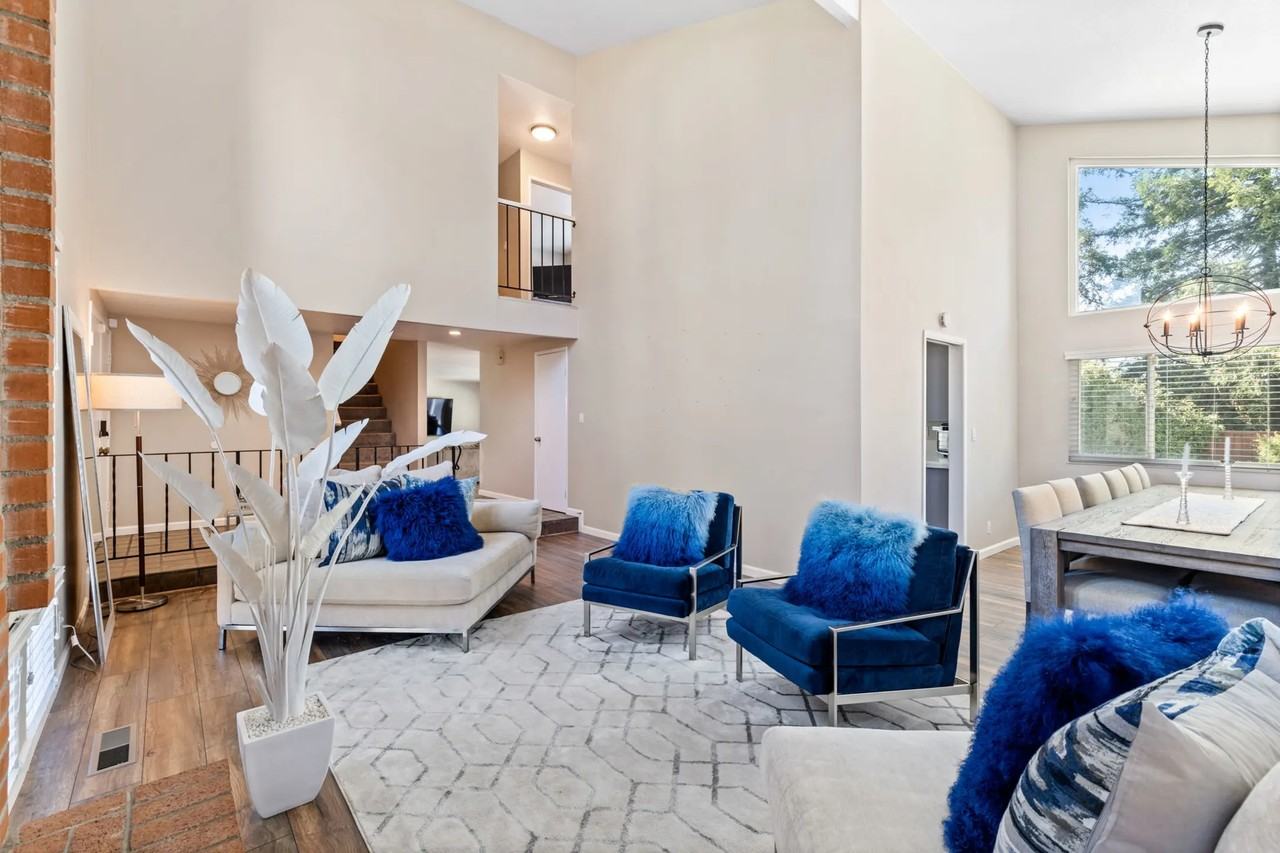 245 Firestone Dr - Photo 3 of 17