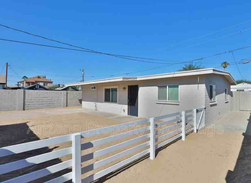 1538 E Pierce St #DF - Photo 4 of 34