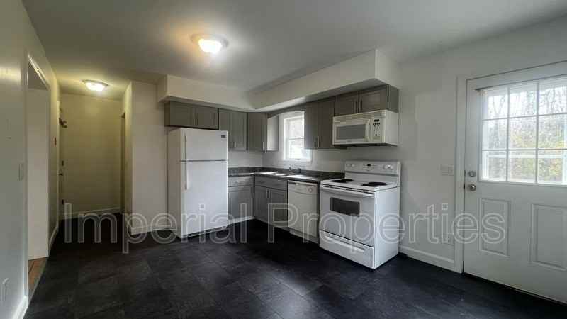 945 Salmon Falls Road, Rochester, NH 03868 - Photo 3 of 25