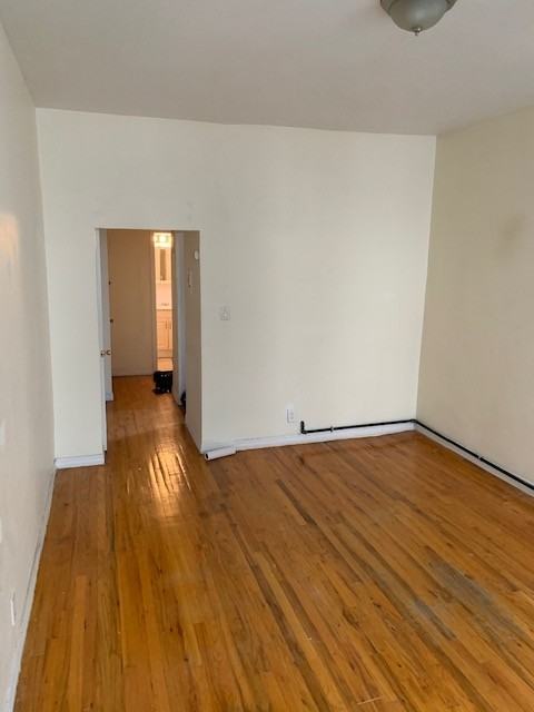 624 E 11th St #4AJ - Photo 2 of 6