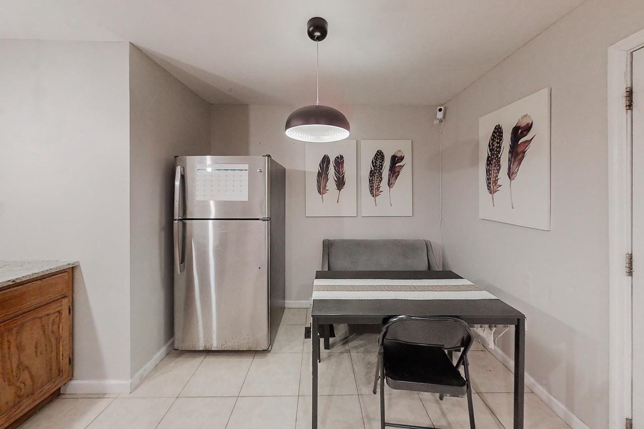 Lathrop St Se - Photo 2 of 14