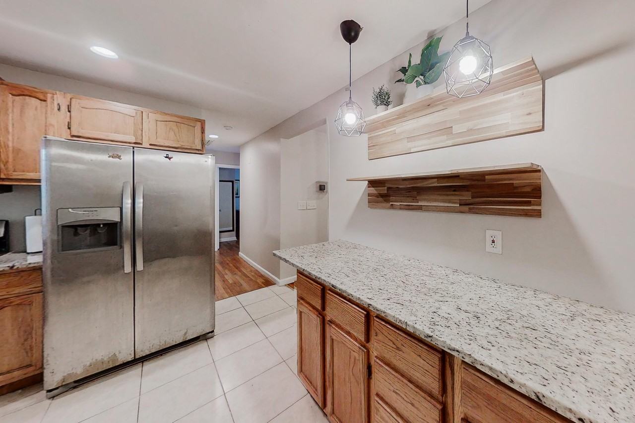 Lathrop St Se - Photo 6 of 14