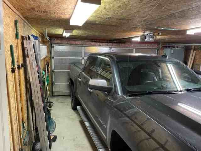 2 Paulley Dr - Photo 3 of 4