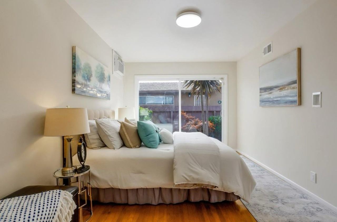 2234 Sleepy Hollow Ave - Photo 3 of 3