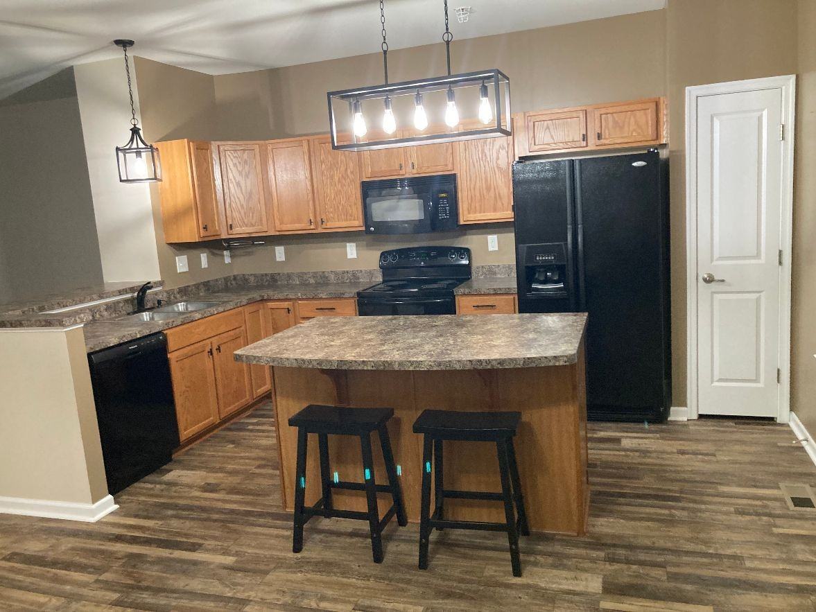 125 Raven Ct #1 - Photo 3 of 21