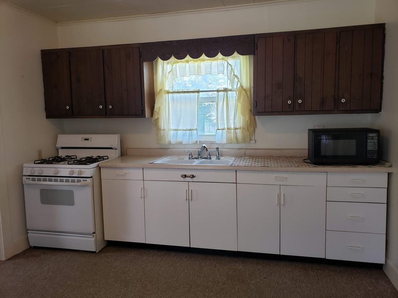 812 N 2nd Ave E #NA - Photo 3 of 4