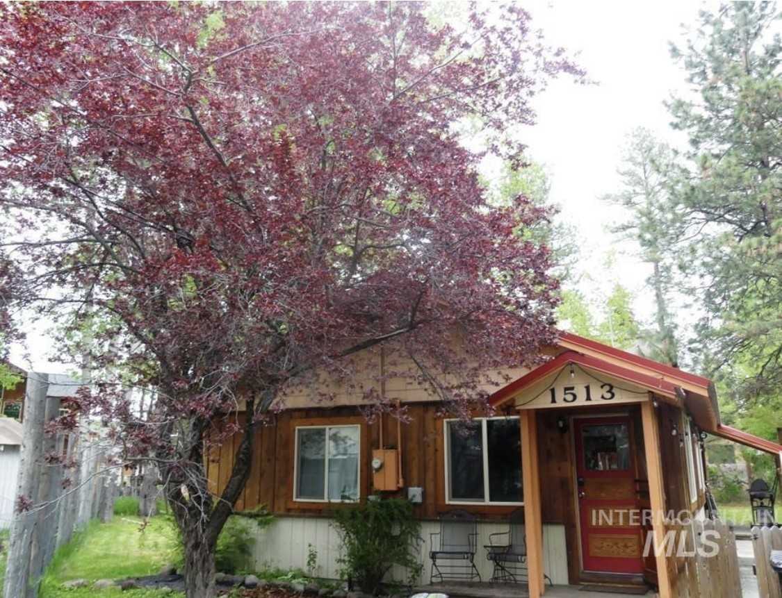 1513 Louisa Ave #NA - Photo 3 of 20