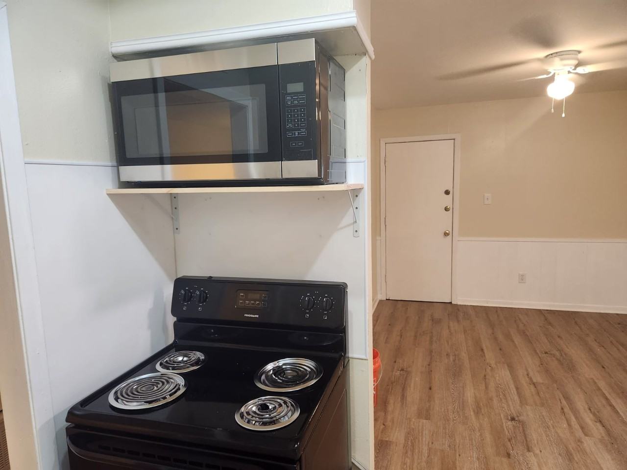 615 S 1st St #1 - Photo 2 of 32