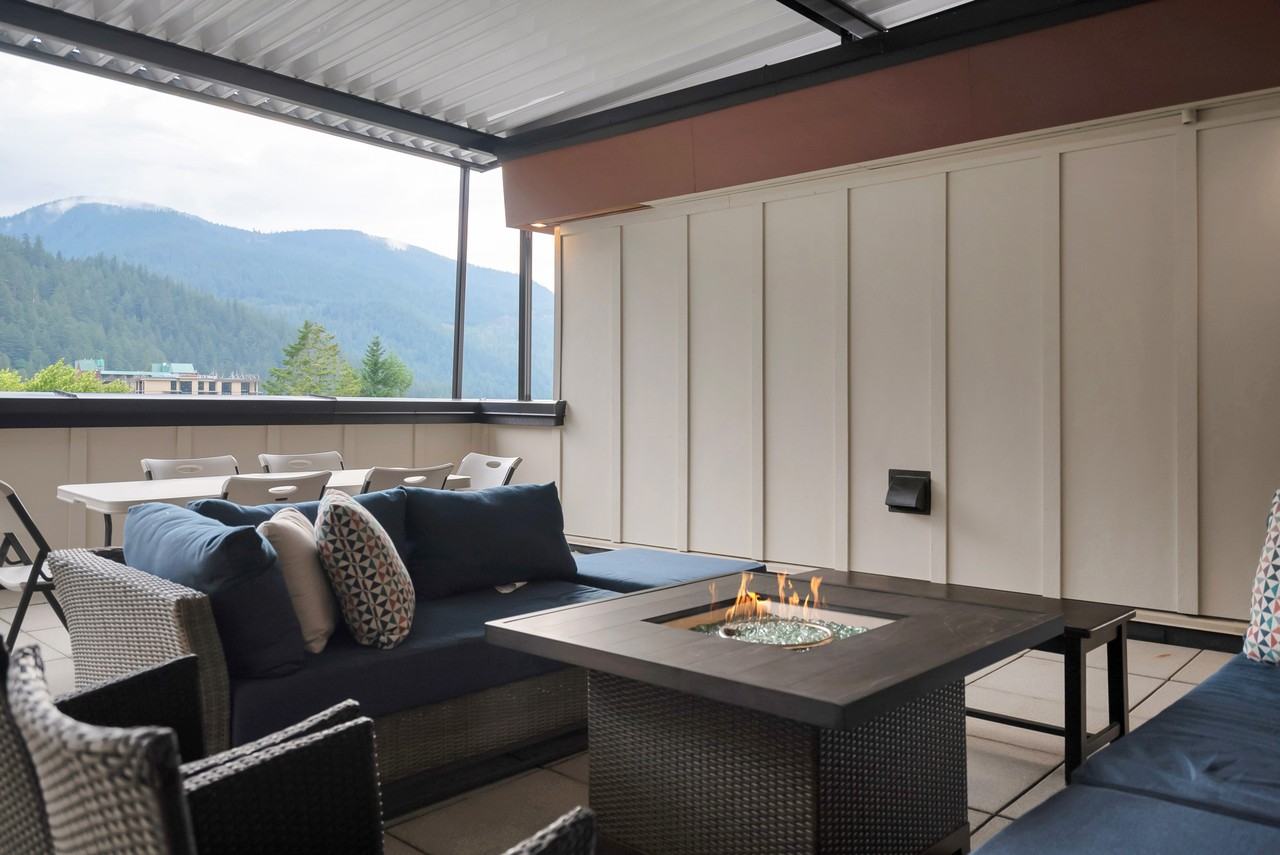 Harrison Lake View Suites - Photo 5 of 7