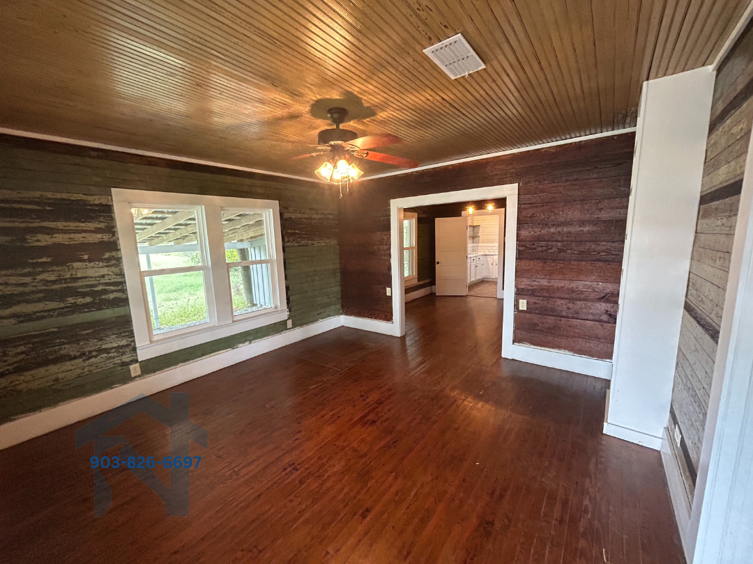605 S Louise St #1 - Photo 2 of 10