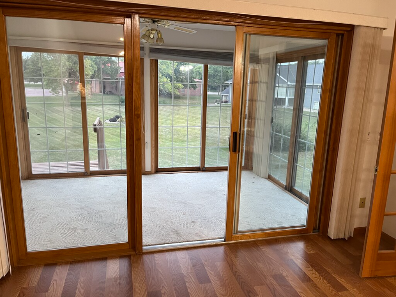 703 E Tin St - Photo 2 of 16