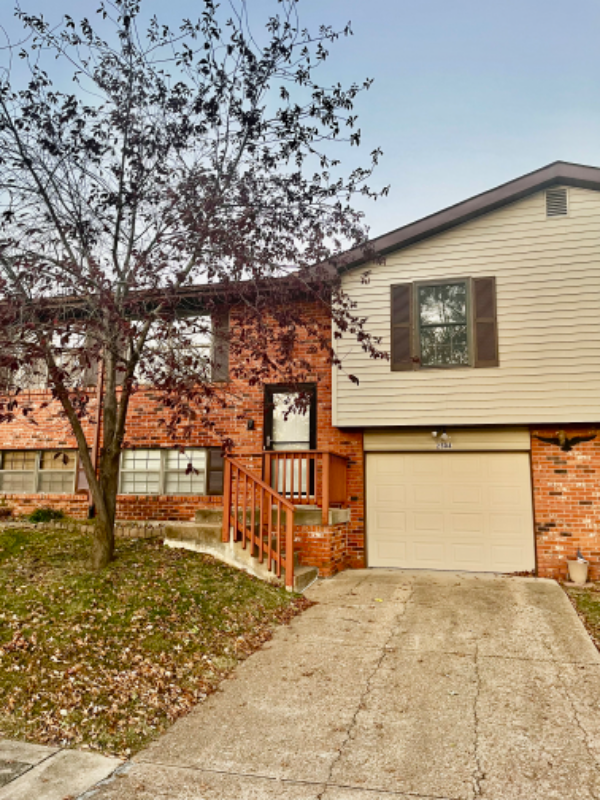 2504 Tanglewood Dr - Photo 3 of 8