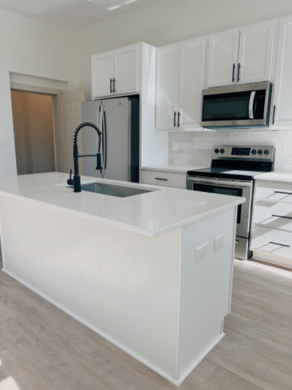 842 Rice St #302 - Photo 3 of 15