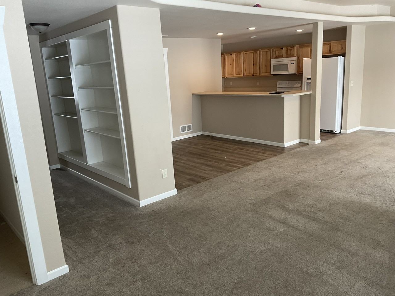 703 26th St Nw #1 - Photo 5 of 11