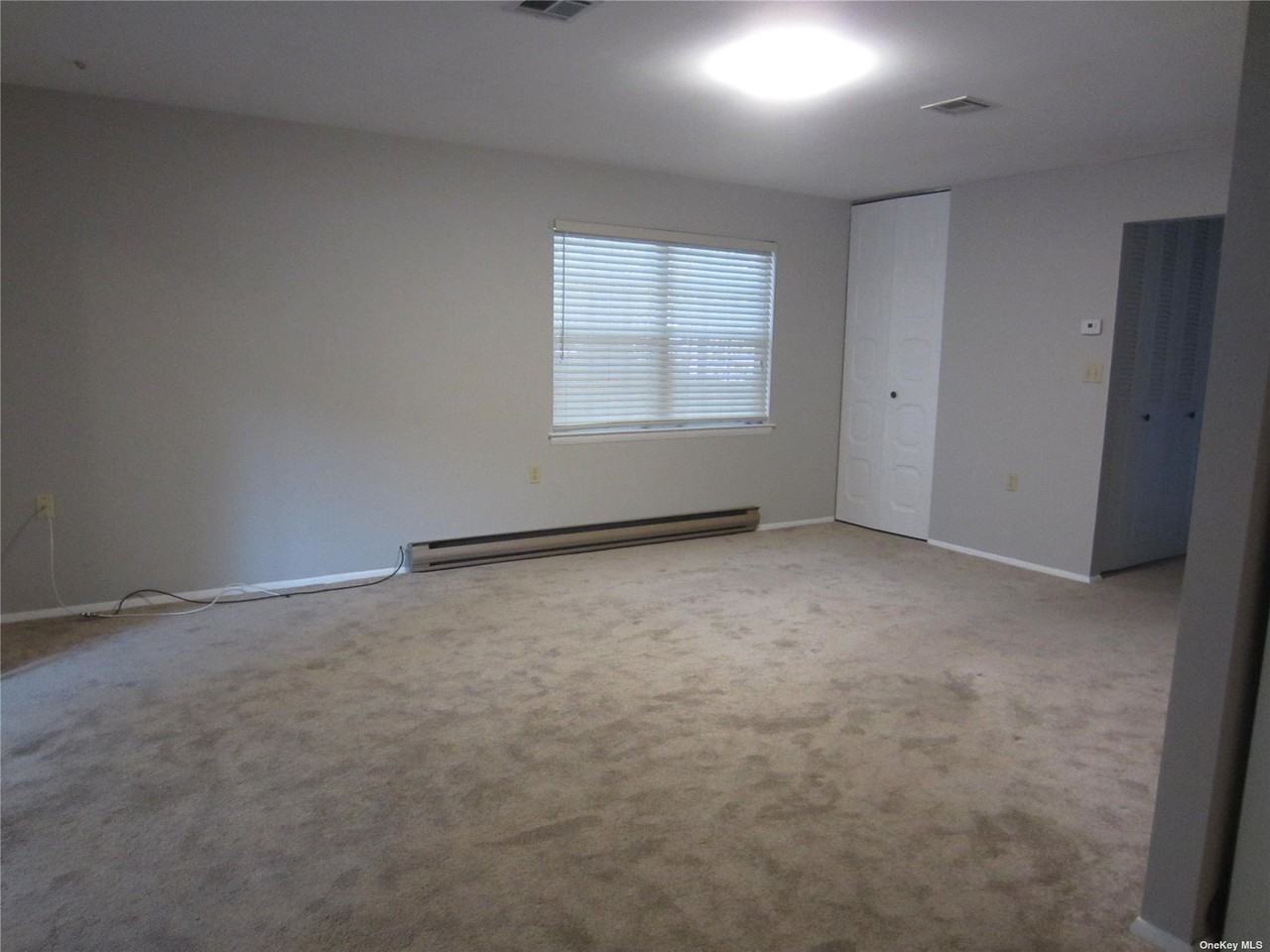 403 Woodbridge Dr - Photo 2 of 8