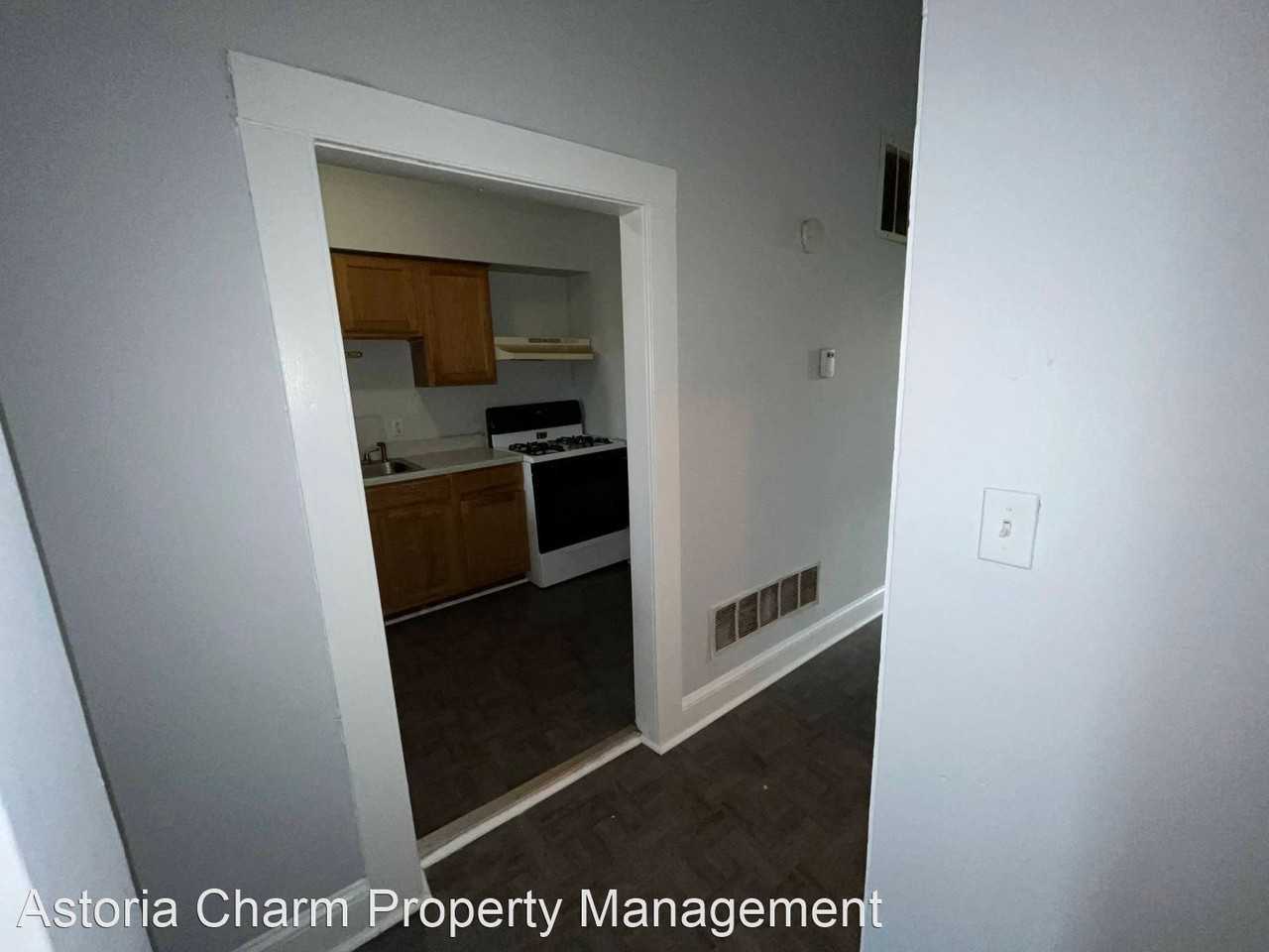 1808 McCulloh St - Photo 2 of 10