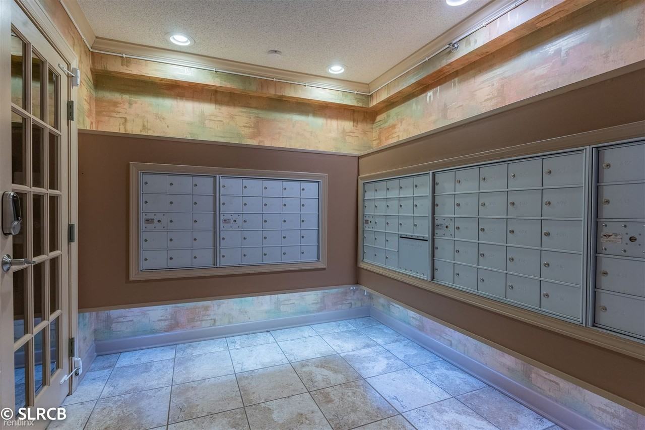 1919 S Wolf Rd - Photo 3 of 31