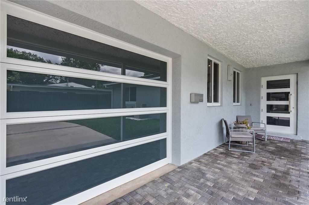 5024 Sw 91st Ter - Photo 3 of 17